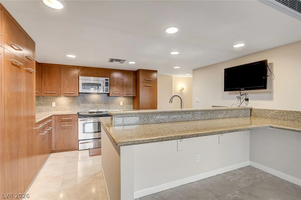 3111 Bel Air, Las Vegas, NV 89109