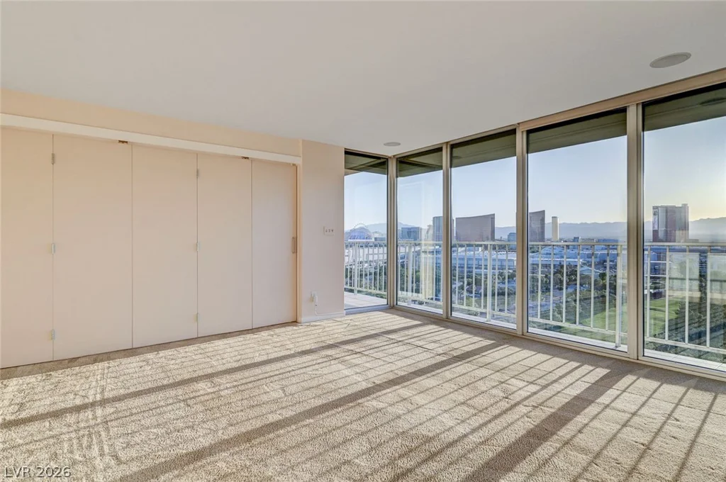 3111 Bel Air, Las Vegas, NV 89109