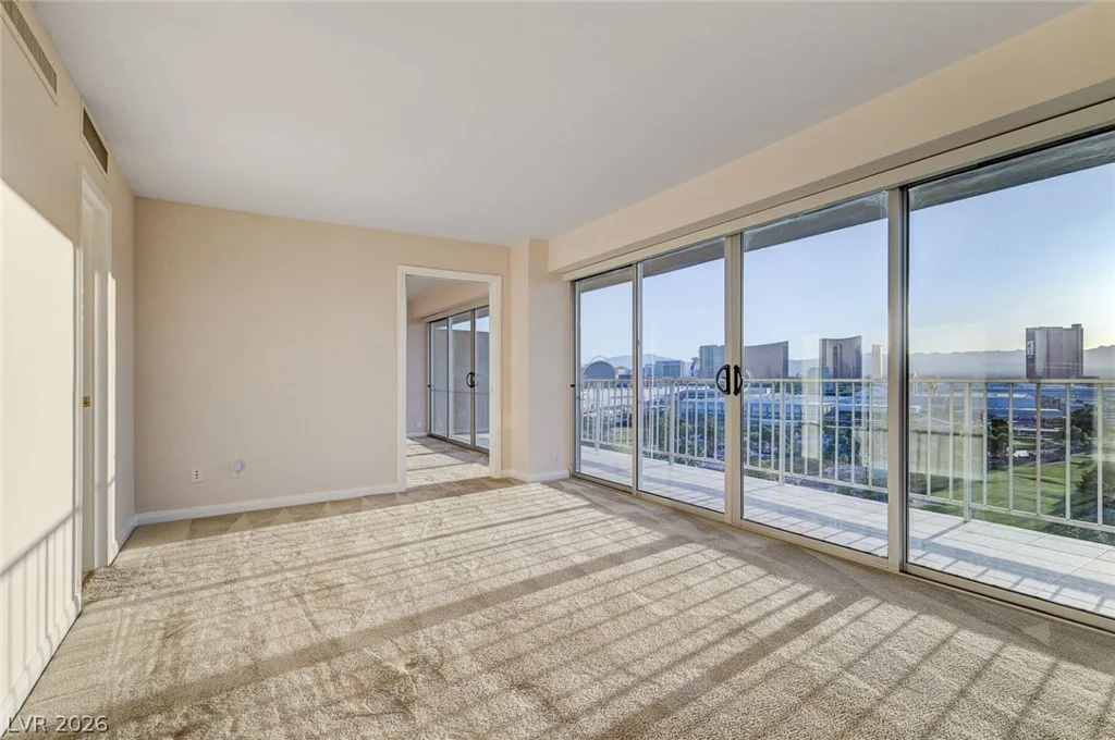 3111 Bel Air, Las Vegas, NV 89109