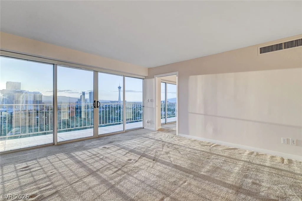 3111 Bel Air, Las Vegas, NV 89109