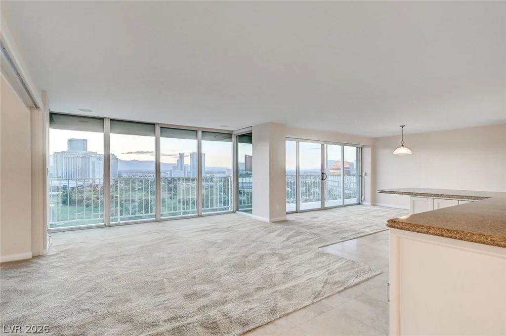 3111 Bel Air, Las Vegas, NV 89109