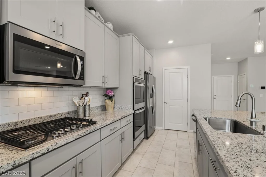 9243 Bluemist Falls, Las Vegas, NV 89123