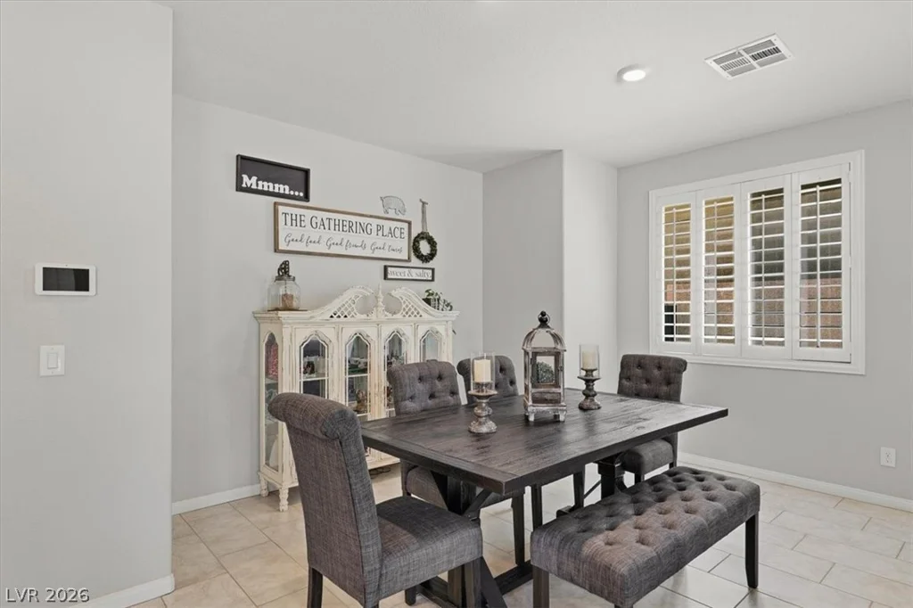 9243 Bluemist Falls, Las Vegas, NV 89123