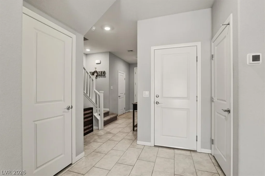 9243 Bluemist Falls, Las Vegas, NV 89123