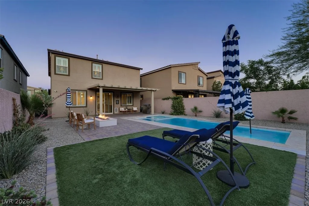 9243 Bluemist Falls, Las Vegas, NV 89123