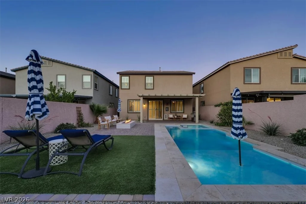 9243 Bluemist Falls, Las Vegas, NV 89123