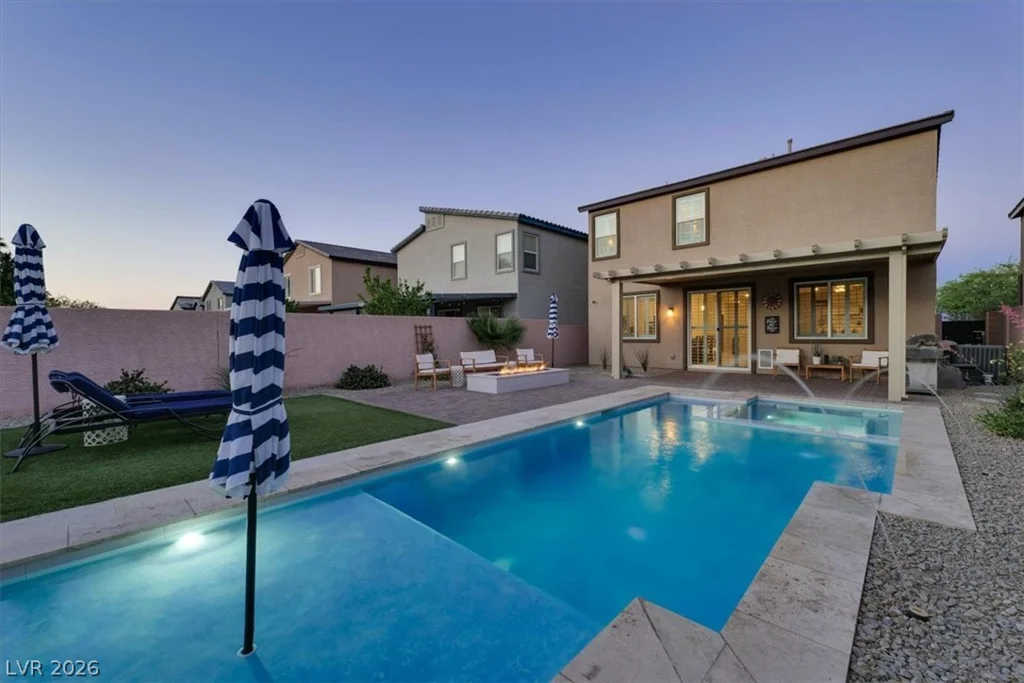 9243 Bluemist Falls, Las Vegas, NV 89123