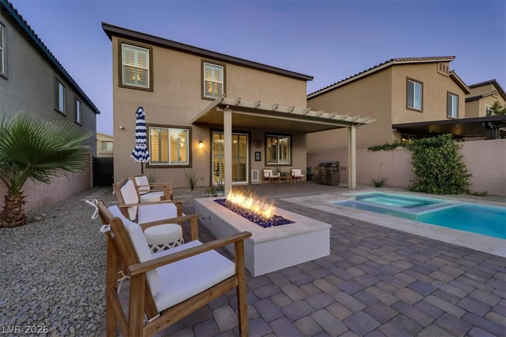 9243 Bluemist Falls, Las Vegas, NV 89123
