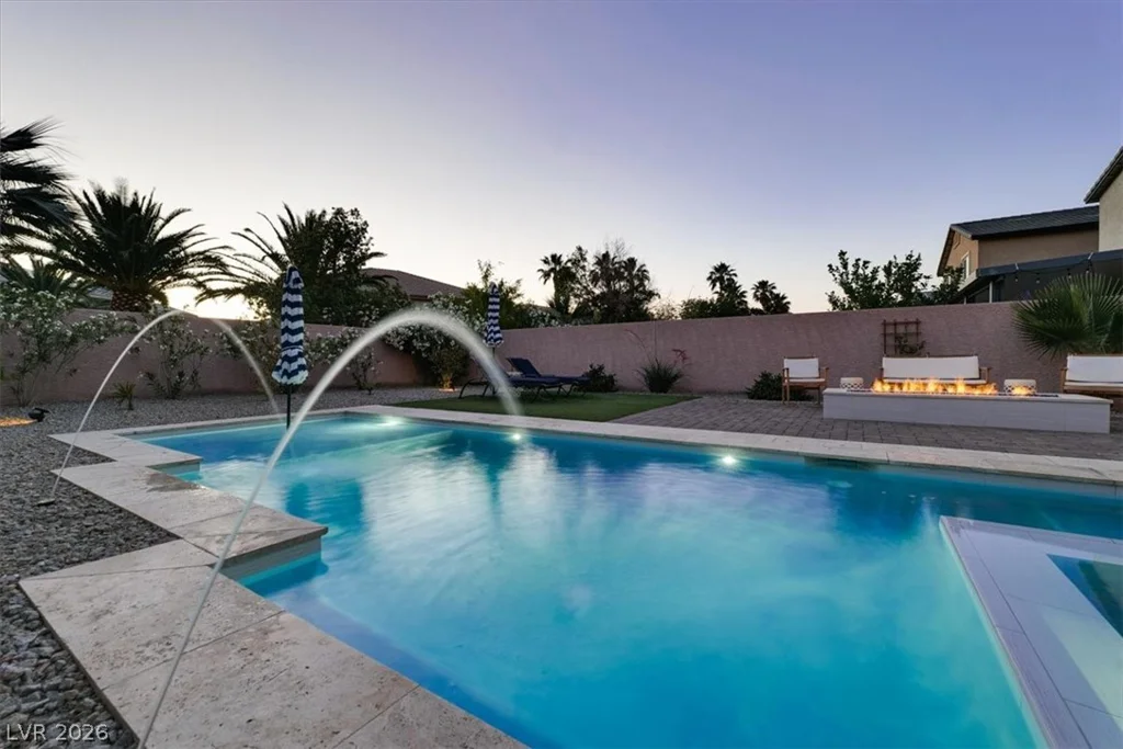 9243 Bluemist Falls, Las Vegas, NV 89123