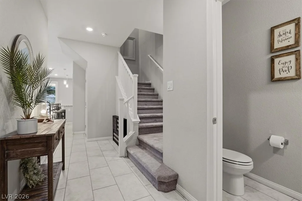 9243 Bluemist Falls, Las Vegas, NV 89123