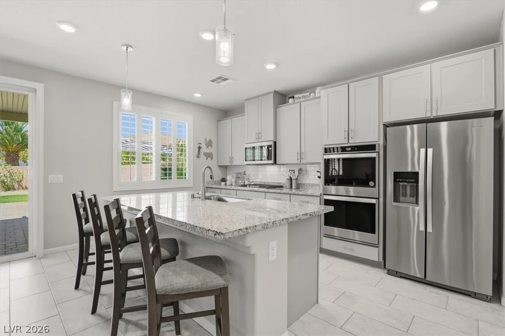 9243 Bluemist Falls, Las Vegas, NV 89123