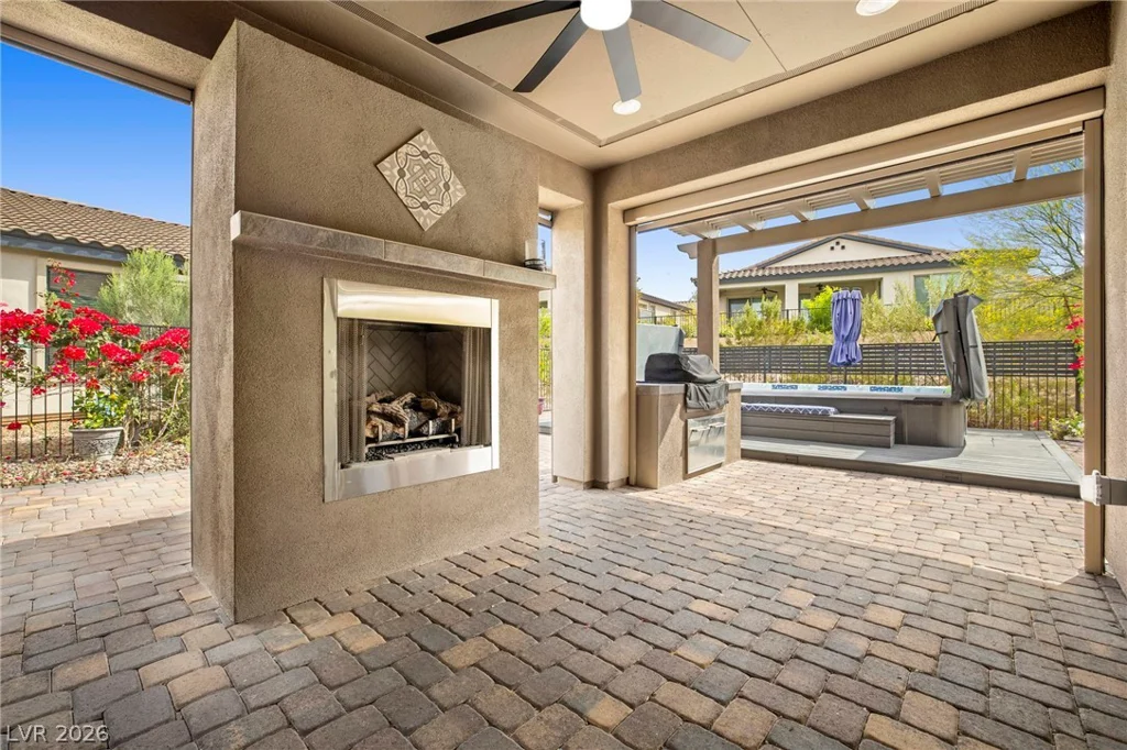 25 Desert Sunshine, Henderson, NV 89011