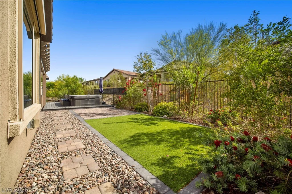 25 Desert Sunshine, Henderson, NV 89011