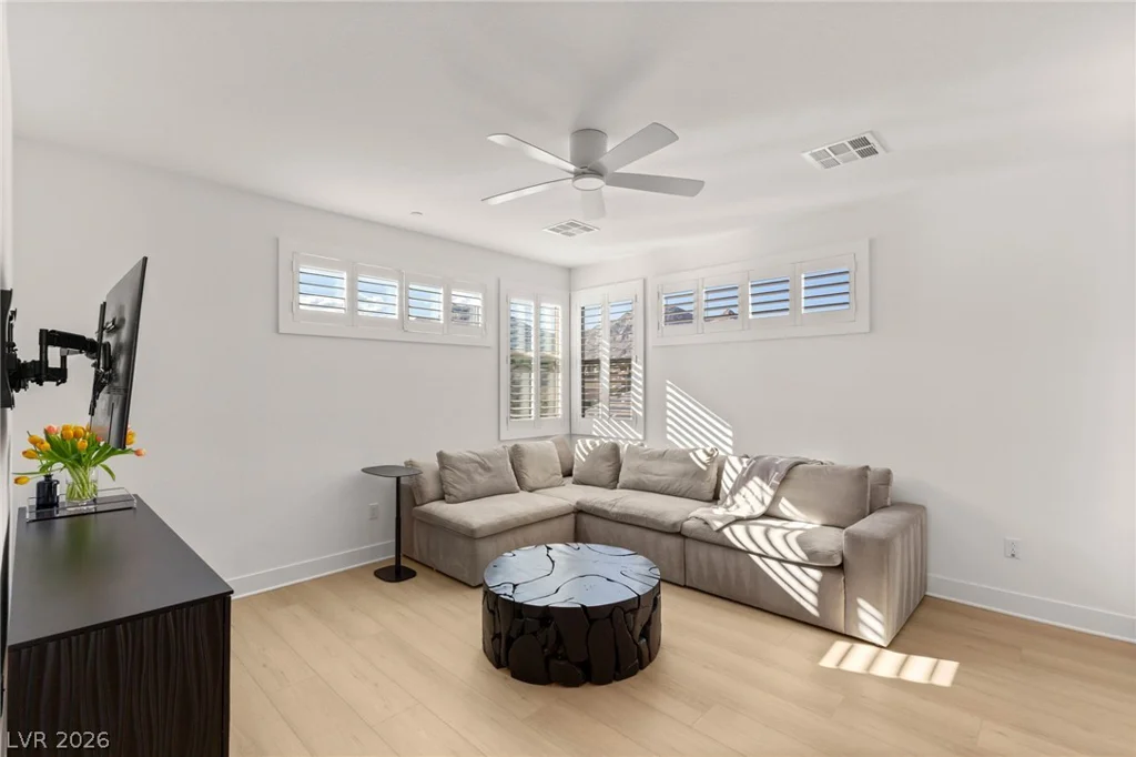 484 Windstone Crest, Las Vegas, NV 89138