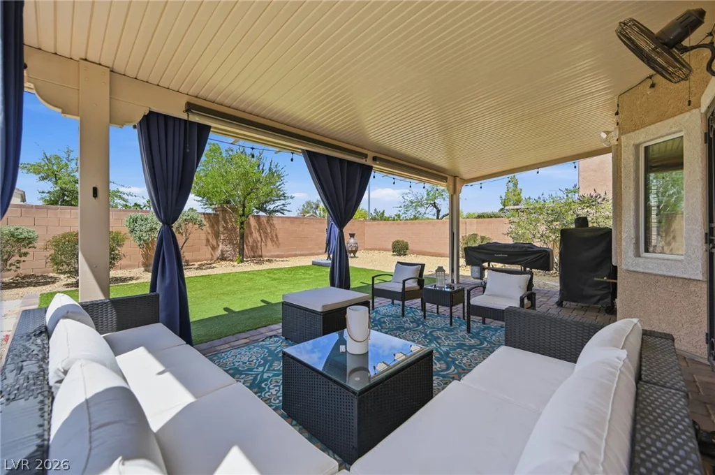 6053 Sea Cliff Cove, North Las Vegas, NV 89031