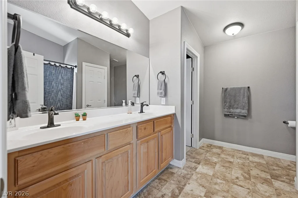 6053 Sea Cliff Cove, North Las Vegas, NV 89031
