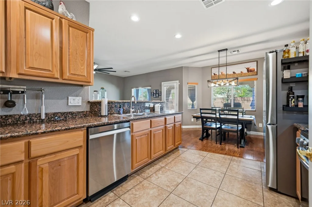 6053 Sea Cliff Cove, North Las Vegas, NV 89031