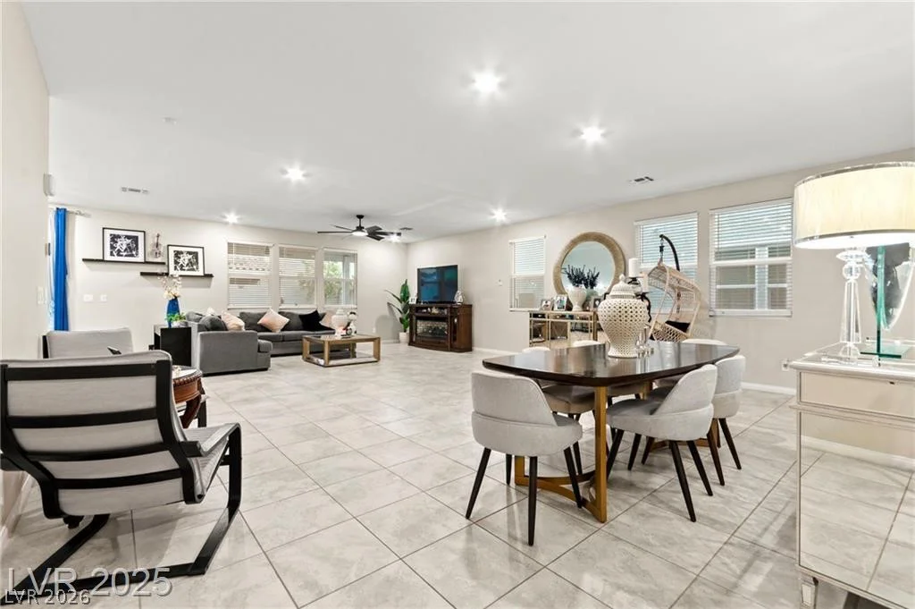 7502 Lush Oasis, Las Vegas, NV 89113