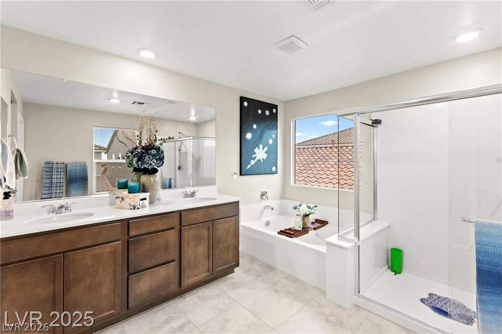 7502 Lush Oasis, Las Vegas, NV 89113