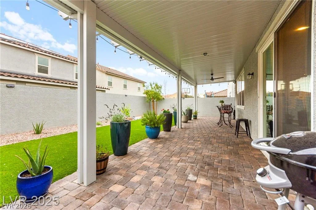 7502 Lush Oasis, Las Vegas, NV 89113