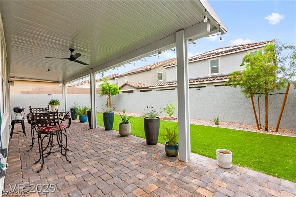 7502 Lush Oasis, Las Vegas, NV 89113