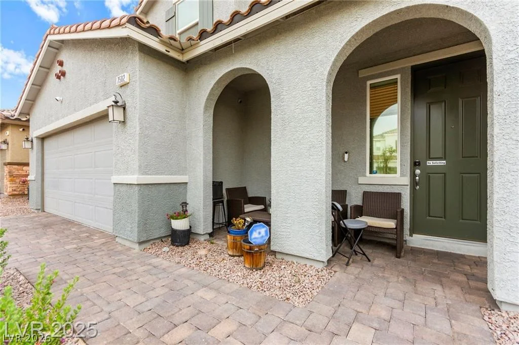 7502 Lush Oasis, Las Vegas, NV 89113