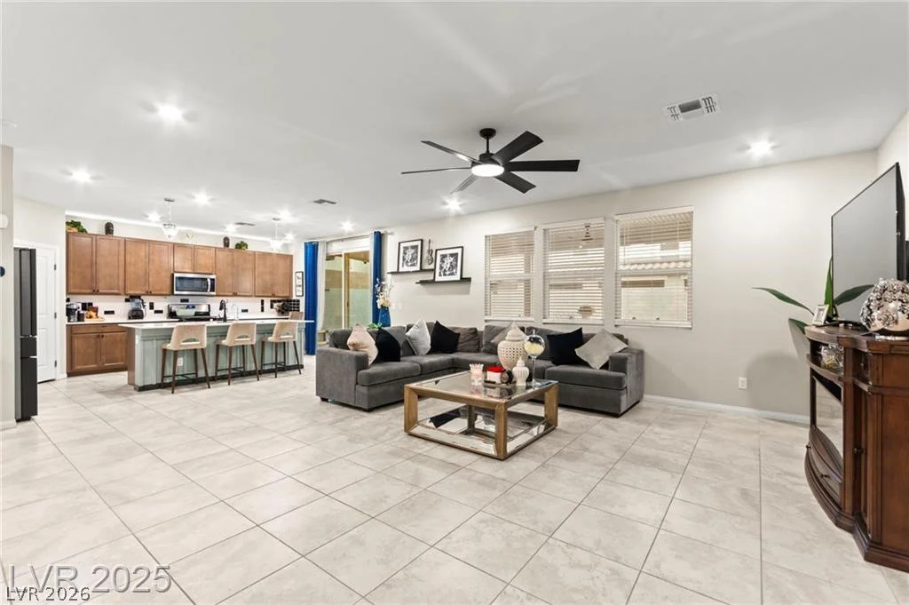 7502 Lush Oasis, Las Vegas, NV 89113