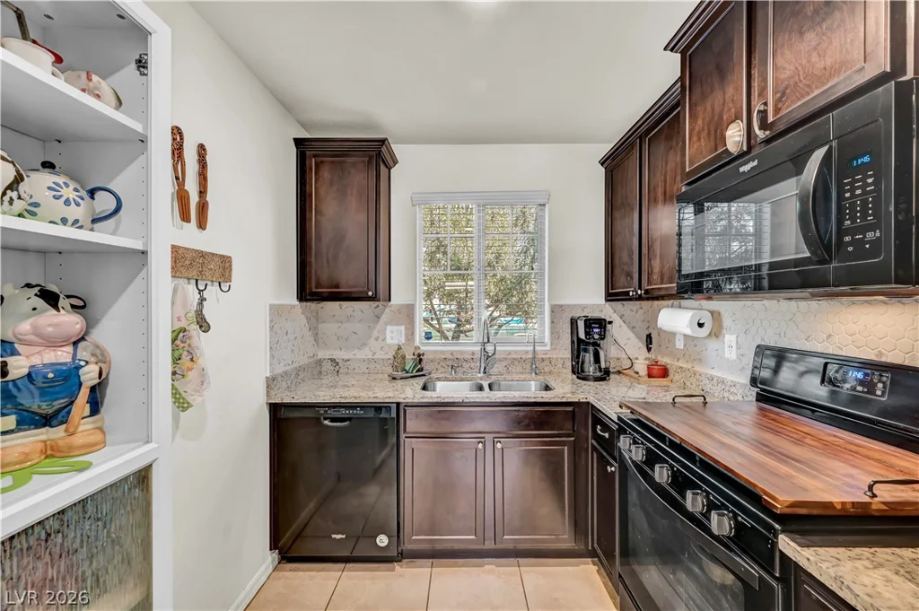 4389 Panther Cove, Las Vegas, NV 89115