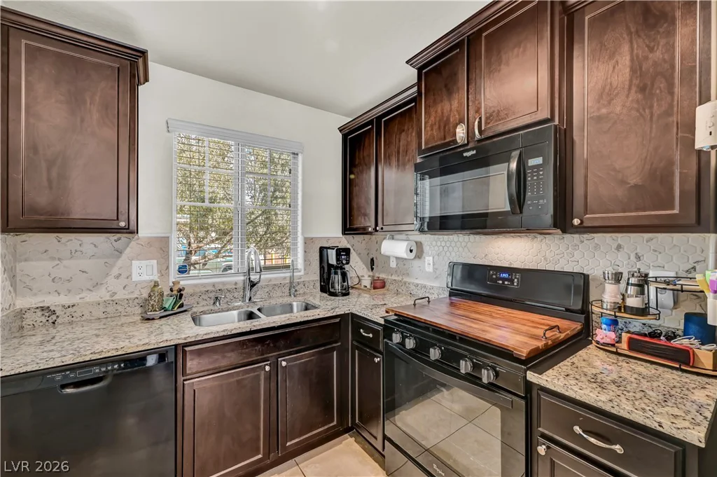 4389 Panther Cove, Las Vegas, NV 89115