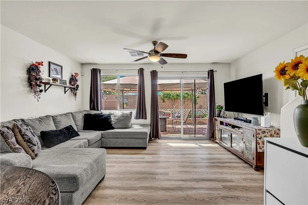 4389 Panther Cove, Las Vegas, NV 89115