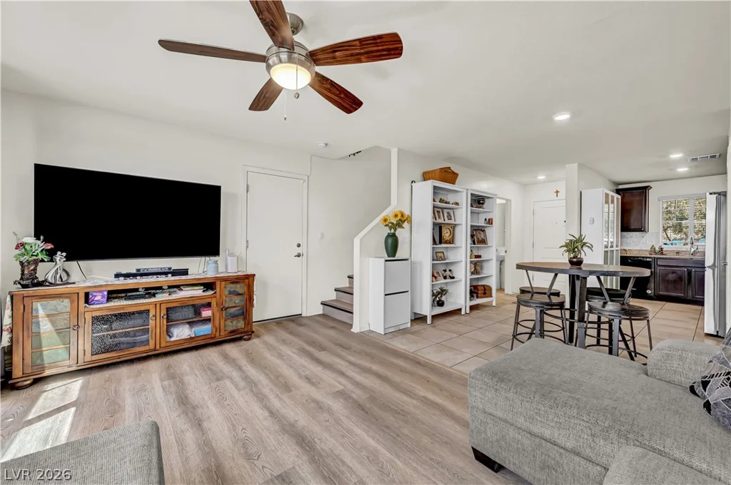 4389 Panther Cove, Las Vegas, NV 89115