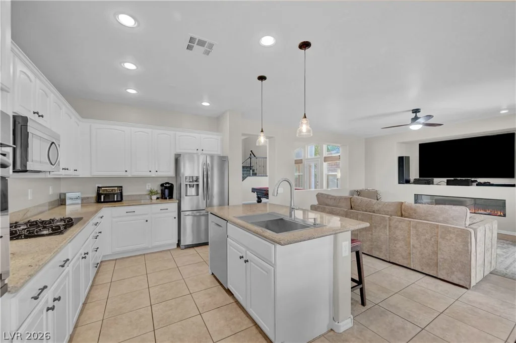 820 Colina Alta, Las Vegas, NV 89138