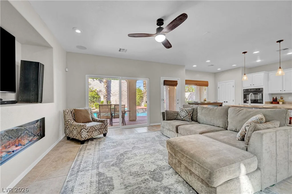 820 Colina Alta, Las Vegas, NV 89138