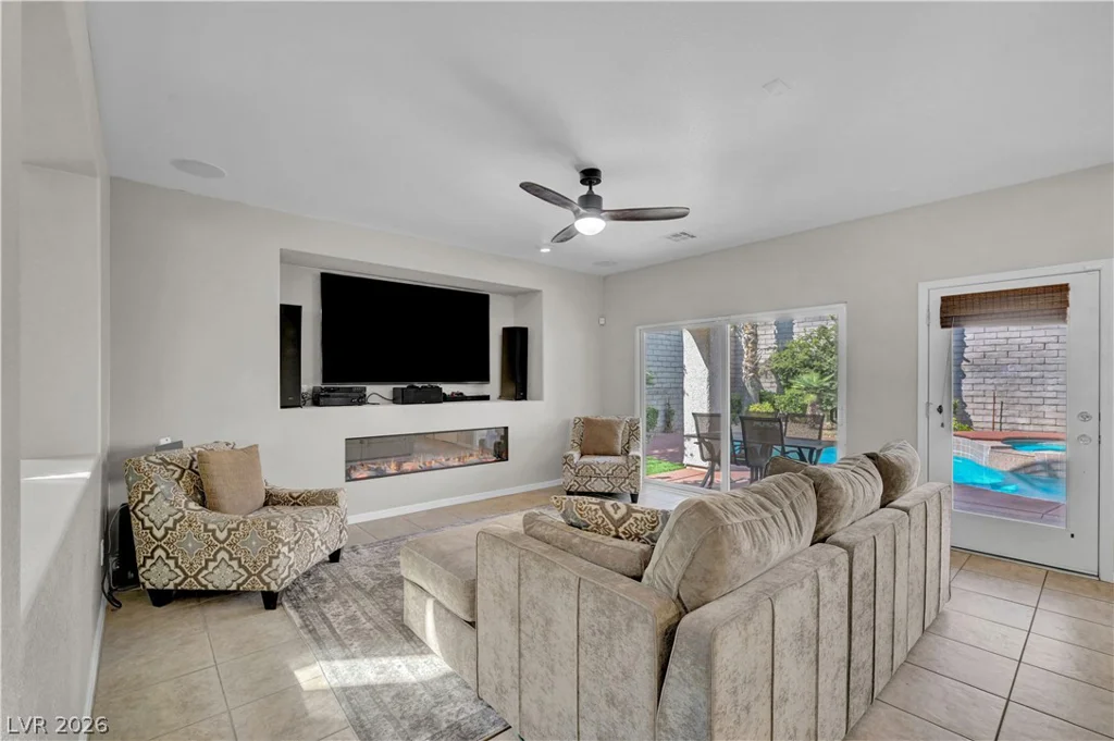 820 Colina Alta, Las Vegas, NV 89138