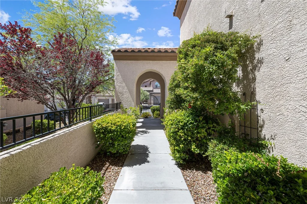 820 Colina Alta, Las Vegas, NV 89138