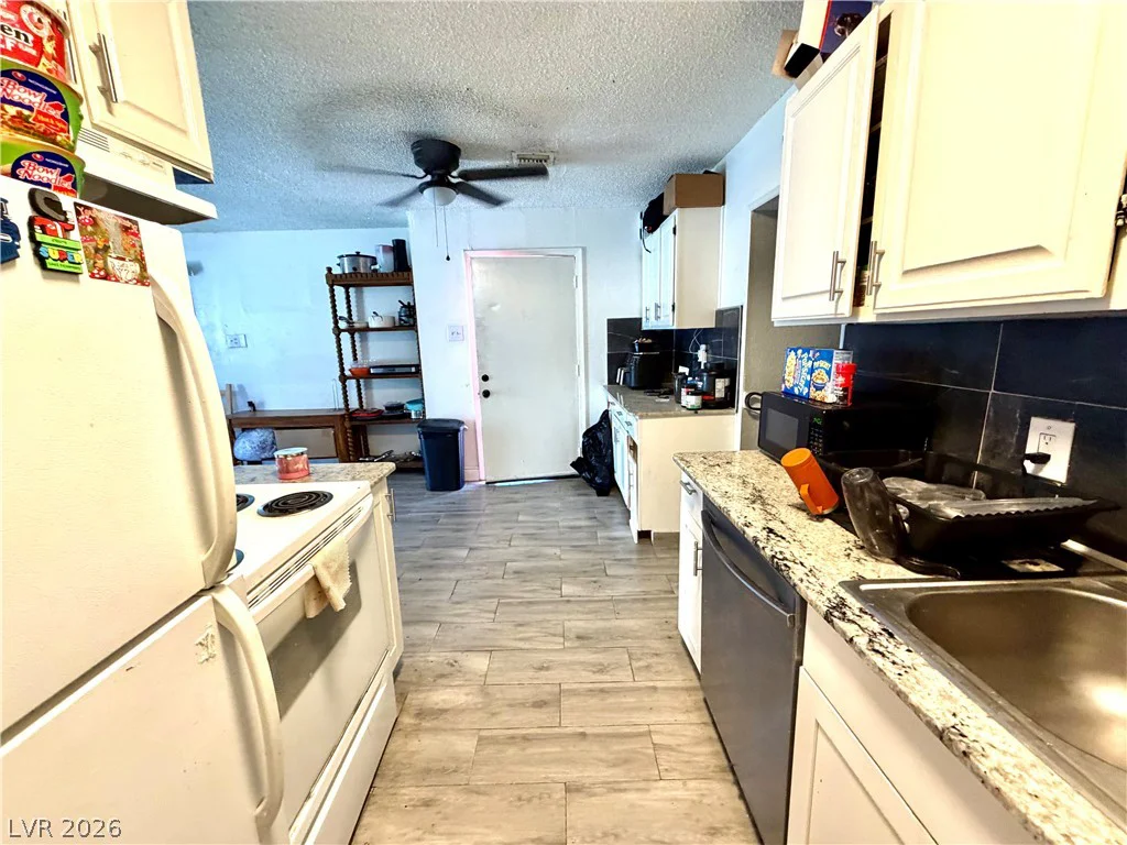 408 Vandalia, Las Vegas, NV 89106