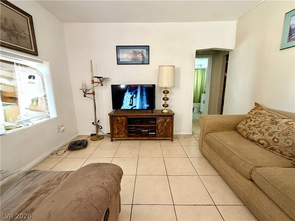 408 Vandalia, Las Vegas, NV 89106