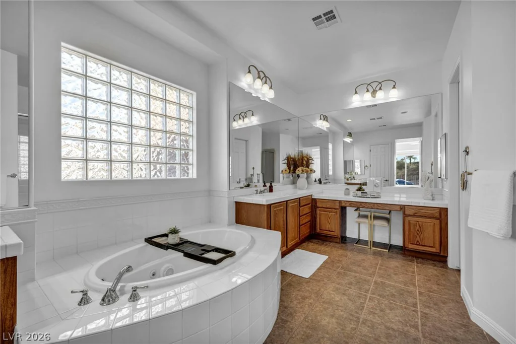 8324 Chapelle, Las Vegas, NV 89131