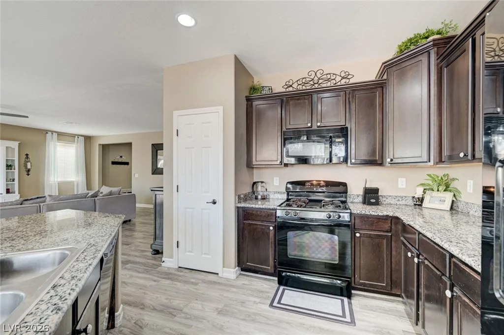 5412 Talmo, North Las Vegas, NV 89081