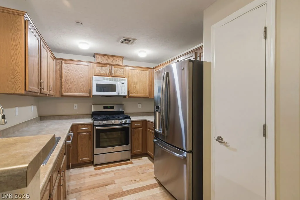 8324 Charleston, Las Vegas, NV 89117