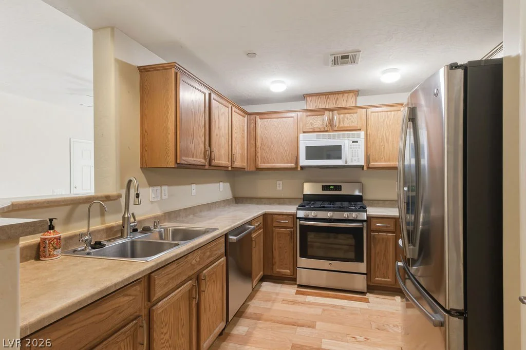 8324 Charleston, Las Vegas, NV 89117