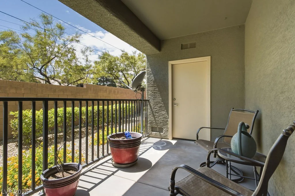 8324 Charleston, Las Vegas, NV 89117