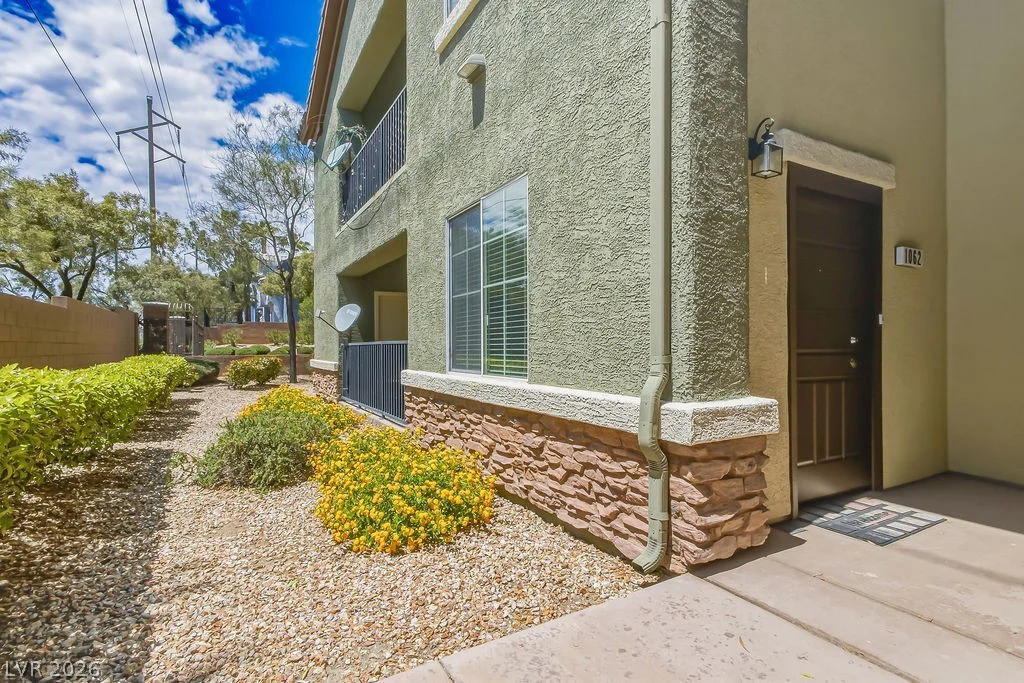 8324 Charleston, Las Vegas, NV 89117