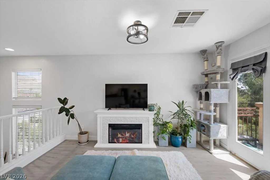 10380 Coyote Cub, Las Vegas, NV 89129