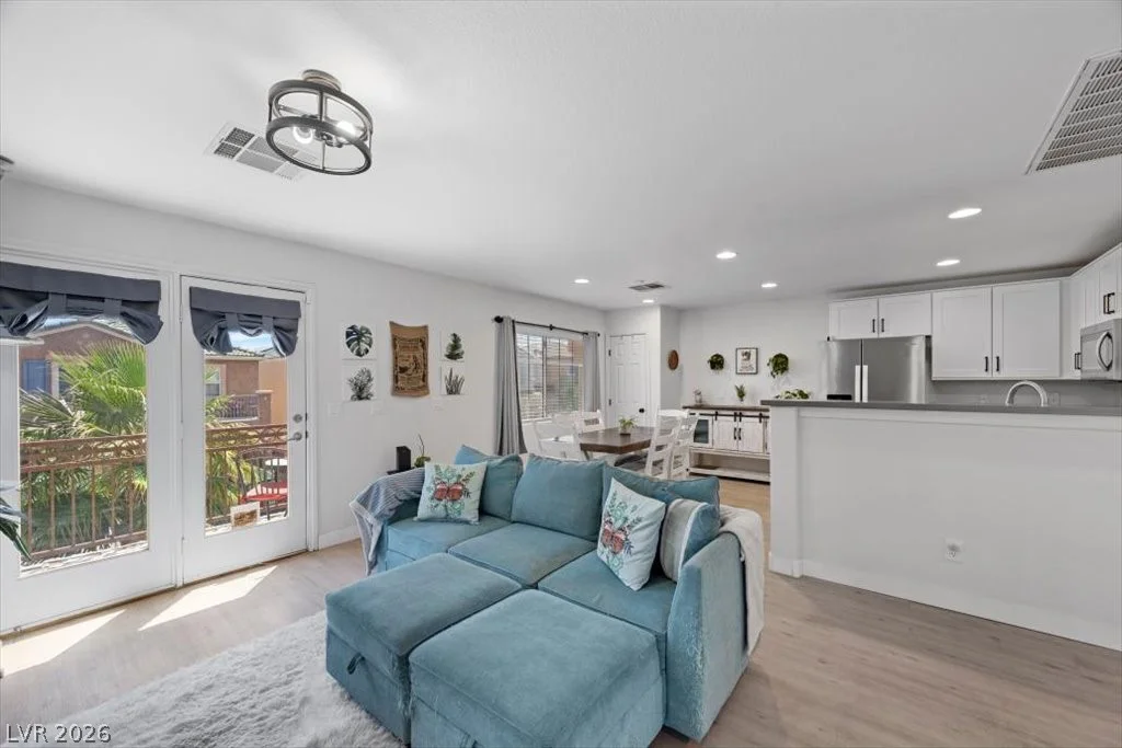 10380 Coyote Cub, Las Vegas, NV 89129