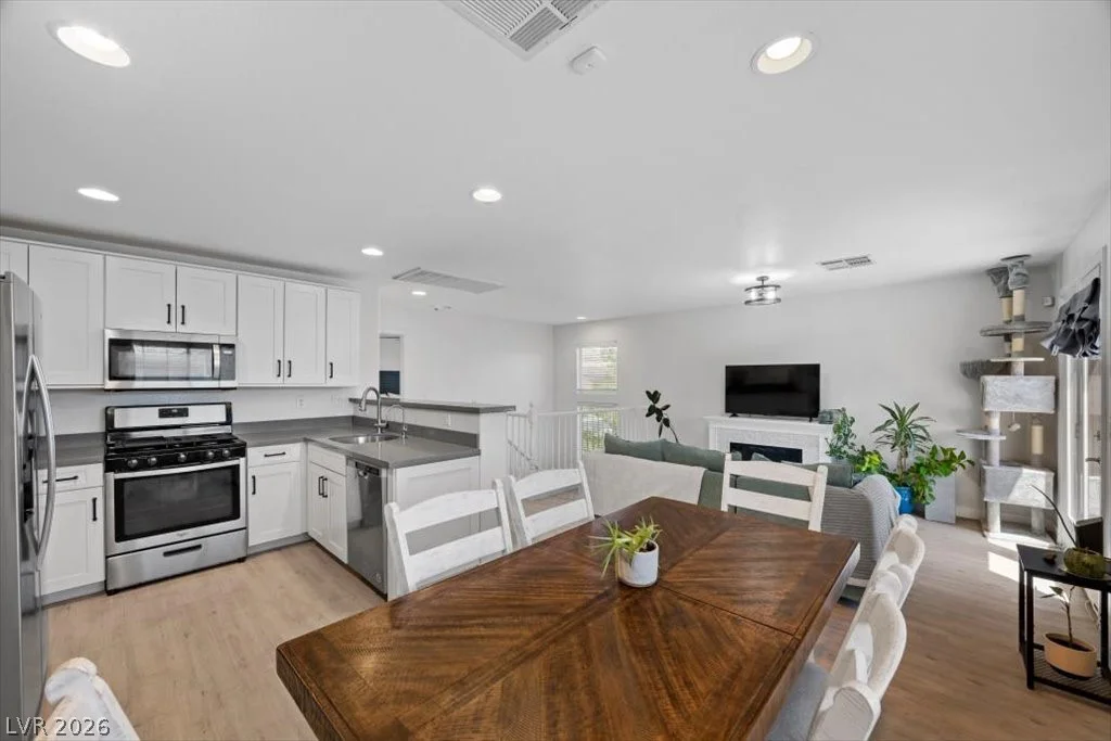 10380 Coyote Cub, Las Vegas, NV 89129