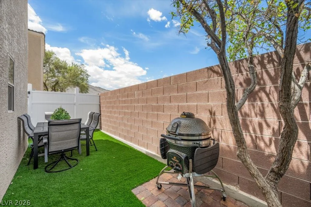 10380 Coyote Cub, Las Vegas, NV 89129