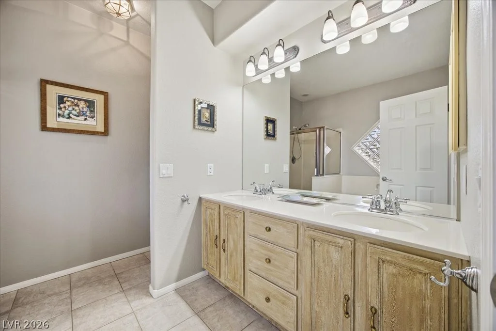 341 Obsidian, Las Vegas, NV 89145