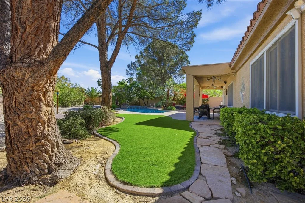 341 Obsidian, Las Vegas, NV 89145