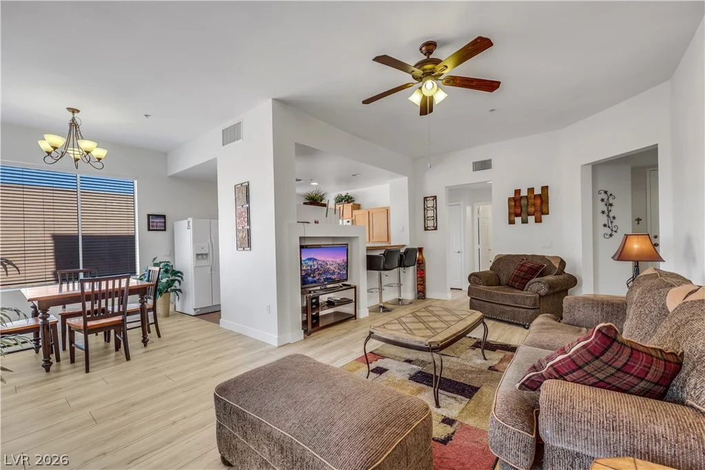 27 Agate, Las Vegas, NV 89123